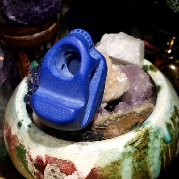 No.2 Realistic Carved Billiard Skull - Picture 4 of 4